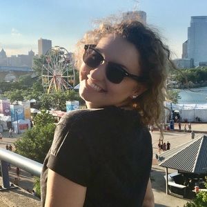 Meet your Posher, Emma